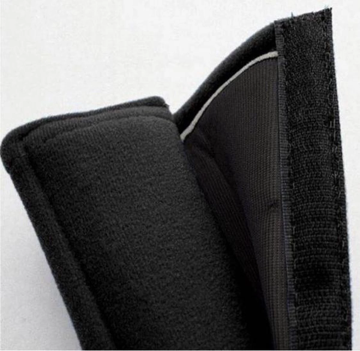 Merkloos Gordelbeschermer - Gordelhoes - Gordelbeschermhoes - Extra Zacht Gordelkussen Voor Kinderen - Gordelhoezen - Zwart 1st - Afbeelding 3