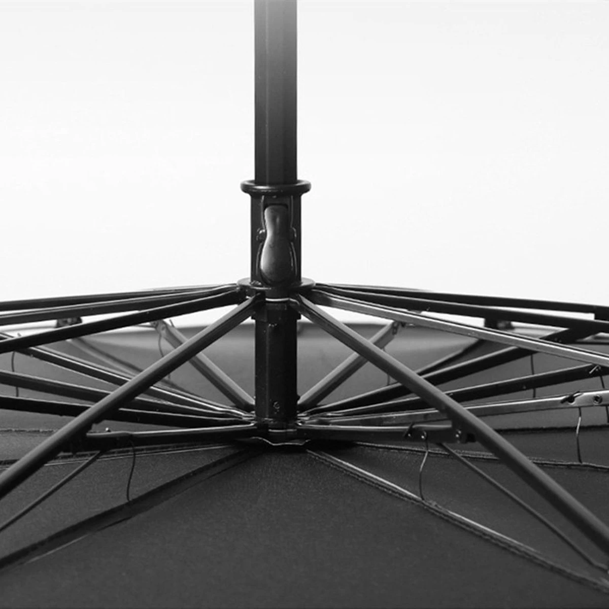 EXTRA GROOT Zonnescherm / Autoparaplu - Binnenkant Voorruit Auto - Opvouwbaar - Hitte En UV Bescherming 148X86cm - Afbeelding 3