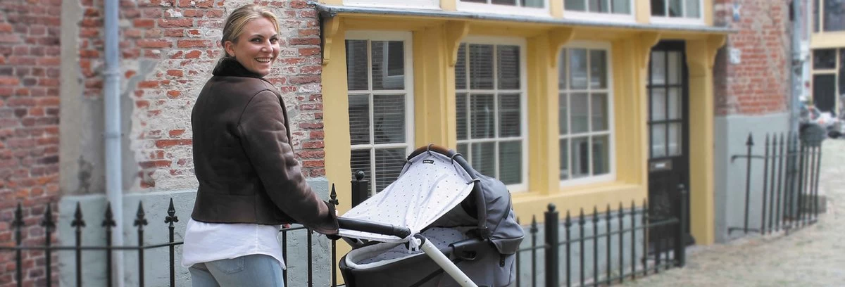 Dooky Universal Cover Zonnescherm Kinderwagen - Light Grey Crowns - Afbeelding 10