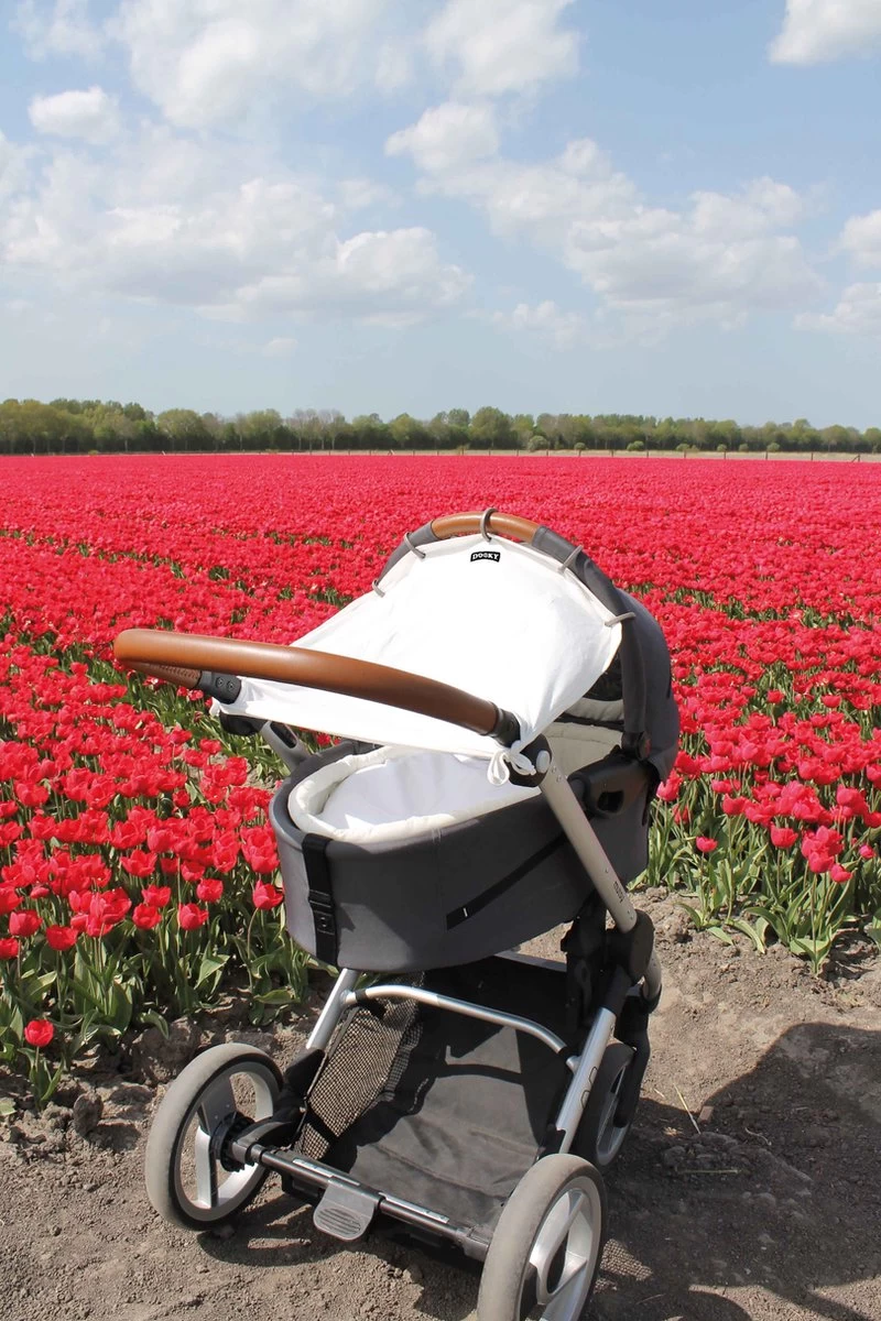 Dooky Universal Cover Zonnescherm Kinderwagen - Crème - Afbeelding 4